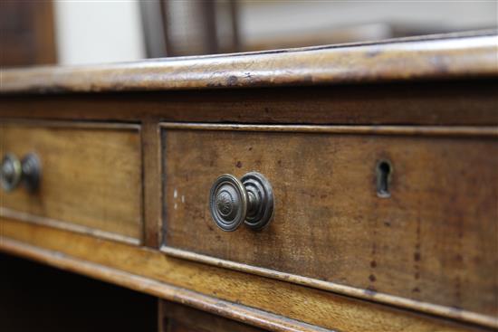 A Victorian mahogany pedestal desk, W.5ft 1in.